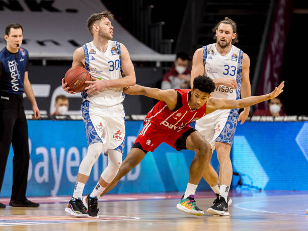 吾米提江在 吾米提江在